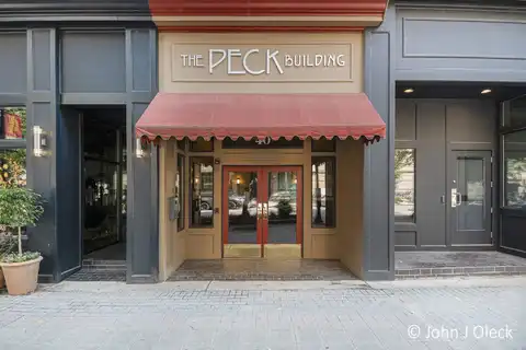 40 Monroe Center Street NW, Grand Rapids, MI 49503