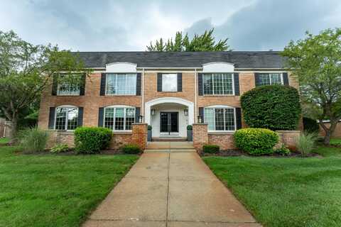 150 E Long Lake Road, Bloomfield Hills, MI 48304