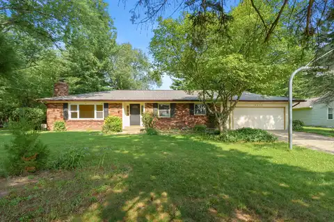 8218 N 37th Street, Richland, MI 49083
