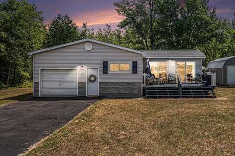 7063 E Sugar Grove Rd, Fountain, MI 49410