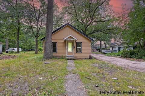 2813 Wood Street, Muskegon, MI 49444