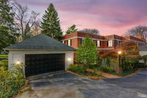 1206 Honan Drive, South Bend, IN 46614