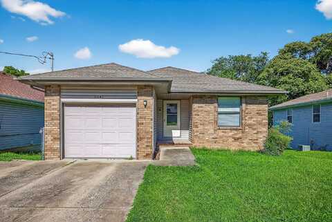 2645 N Fort Avenue, Springfield, MO 65803