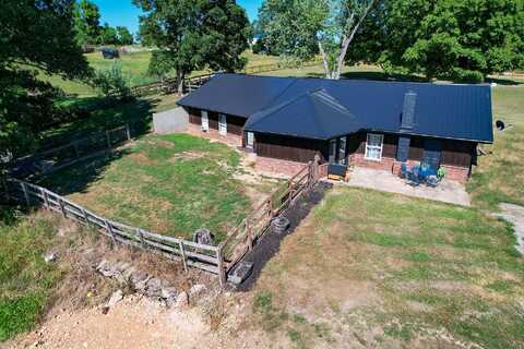 507 Barber Road, Chadwick, MO 65629