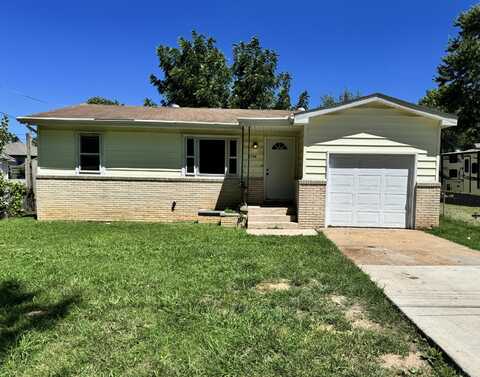 2234 N Fay Avenue, Springfield, MO 65803