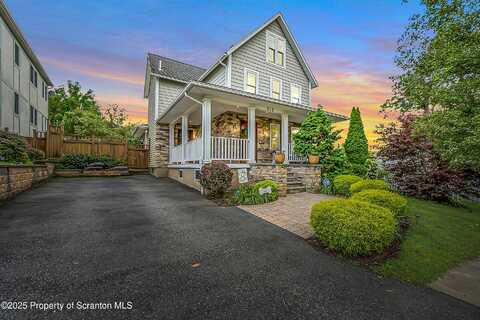 512 Center Street, Dunmore, PA 18512