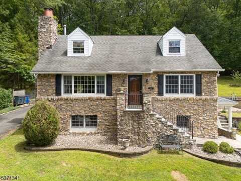 136 Park Ave, Randolph, NJ 07869