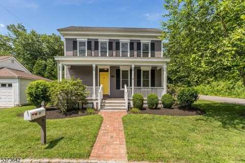 37 12TH ST, Frenchtown Boro, NJ 08825