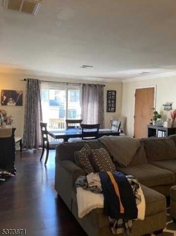 29 Fairview Pl, Bloomfield, NJ 07003