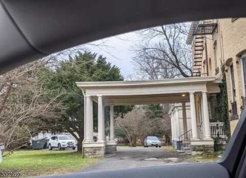 543 W 8th St, Plainfield, NJ 07060