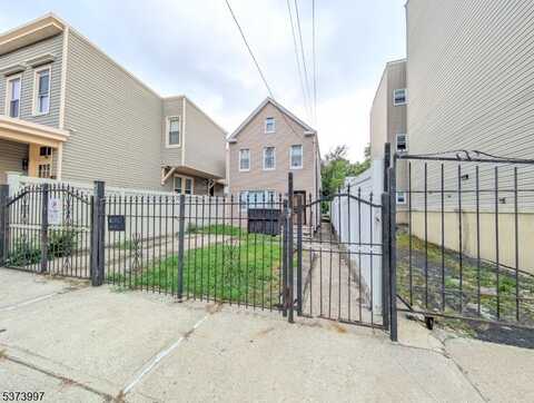 203 Lake St, Newark, NJ 07104