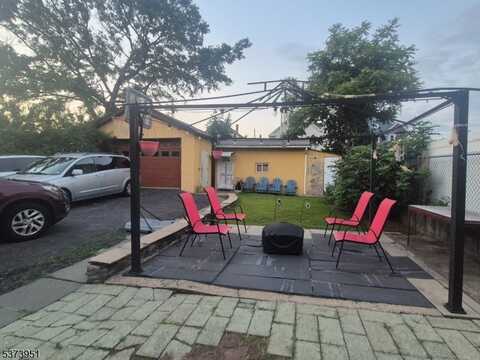 63 Glover Ave, Paterson, NJ 07501