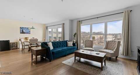 344 The Promenade, Edgewater, NJ 07020