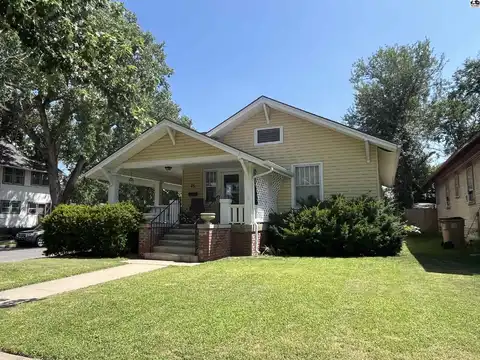 23 E 16th Ave, Hutchinson, KS 67501