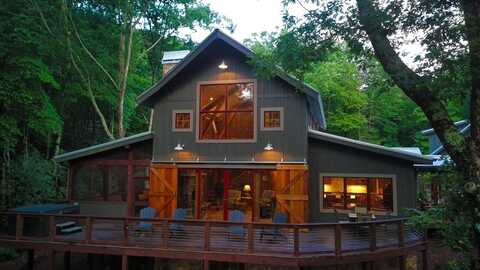 214 Osage Drive, Scaly Mountain, NC 28775