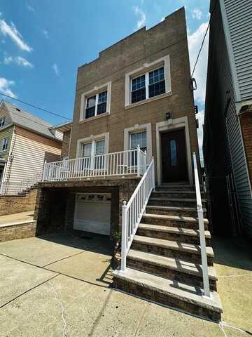 470 AVENUE A, Bayonne, NJ 07002