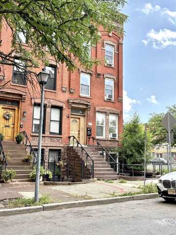 56 MADISON AVE, JC, Bergen-Lafayett, NJ 07304