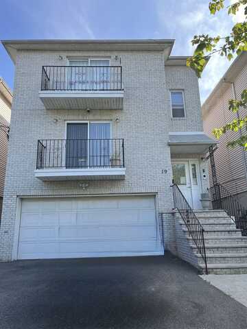 19 HALLECK ST, Newark, NJ 07104