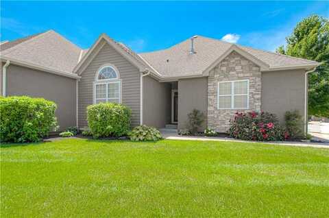 16899 S Bradley Drive, Olathe, KS 66062
