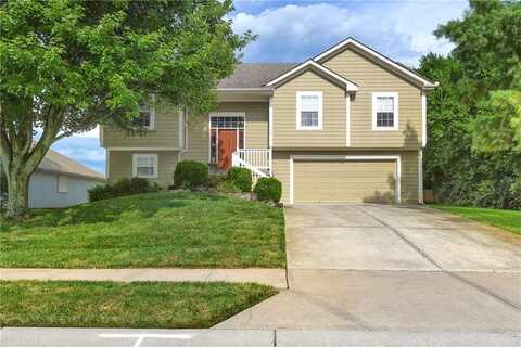 3217 SW Tiara Lane, Lees Summit, MO 64082