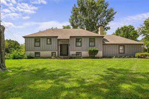 7101 EDGEWOOD Boulevard, Shawnee, KS 66203