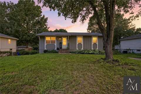 605 NE Sunnybrook Drive, Blue Springs, MO 64014