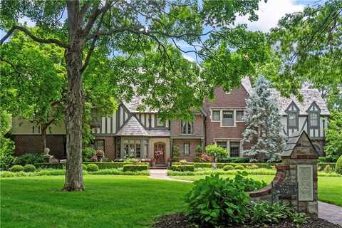1225 W 57 Street, Kansas City, MO 64113