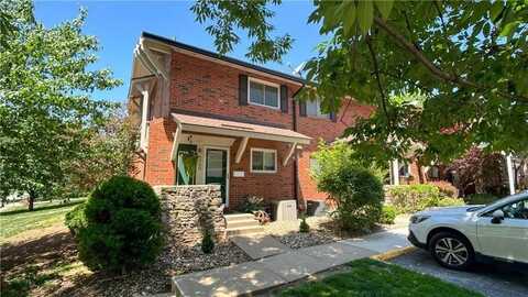 5700 W 97th Street, Overland Park, KS 66207
