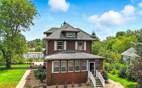 115 W Clark St, NorthEnglish, IA 52316