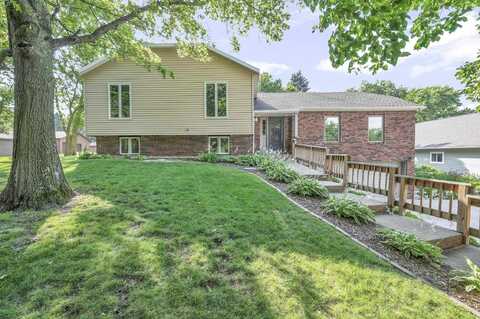 1505 Kirby Street, West Okoboji, IA 51351