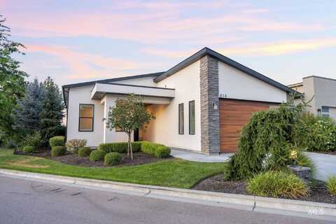 814 E Joplin Ln, Eagle, ID 83616