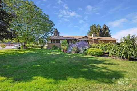 305 Lucille St., Twin Falls, ID 83301
