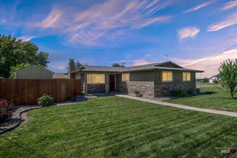 2104 Hillcrest Lane, Caldwell, ID 83605