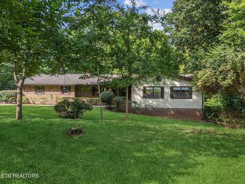 2117 Lakepoint Drive, Knoxville, TN 37922