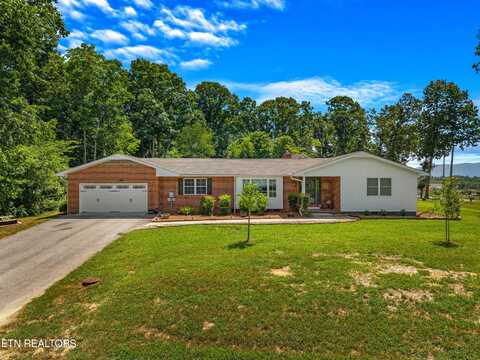 389 Economy Circle, Dandridge, TN 37725