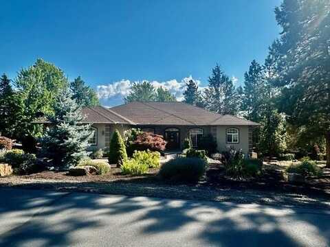 6246 Sanderling Road, Klamath Falls, OR 97601