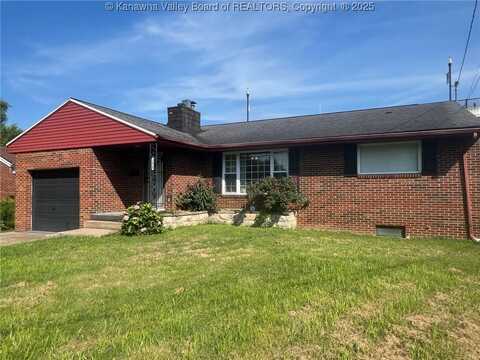 1430 Sattes Circle, Nitro, WV 25143