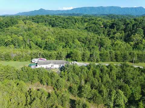 2124 Rainwater Road, Dandridge, TN 37725