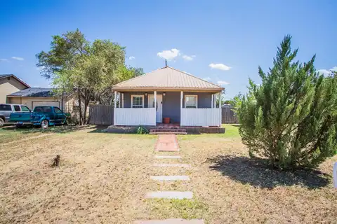 515 W Dickens Street, Slaton, TX 79364