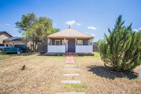 515 W Dickens Street, Slaton, TX 79364