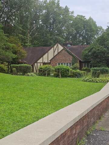 348 Ridge Road, Baxter, KY 40806