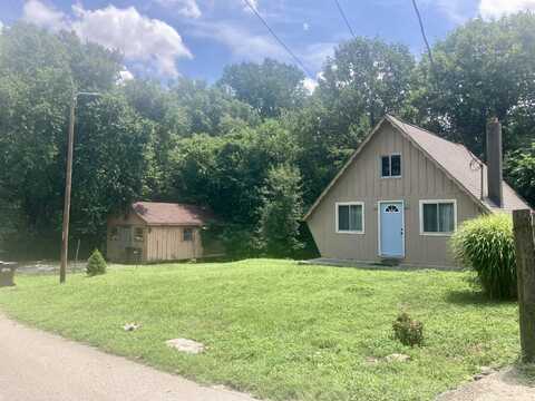 175 Red Bird Drive, Clay City, KY 40312