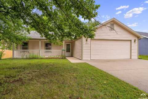 2305 Brett Drive, Lawrence, KS 66049