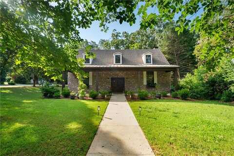 701 4TH AVENUE, OPELIKA, AL 36801