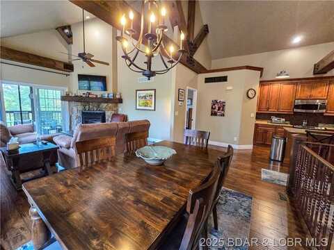 212 Weiskopf Way, Camdenton, MO 65020