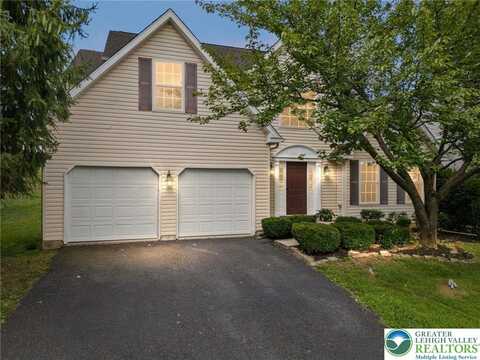 6903 Lincoln Drive, Macungie, PA 18062
