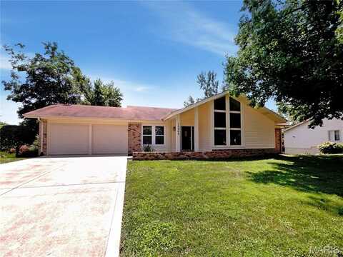 15464 Country Ridge Drive, Chesterfield, MO 63017