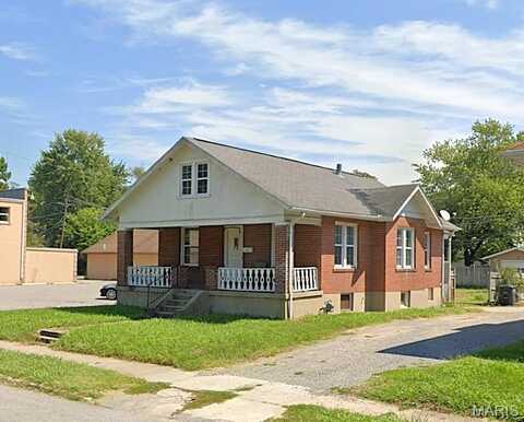 26 N Pacific Street, Cape Girardeau, MO 63701