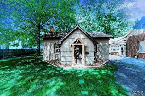 319 N UNION Street, Staunton, IL 62088