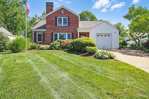 126 Manlyn Drive, Saint Louis, MO 63122